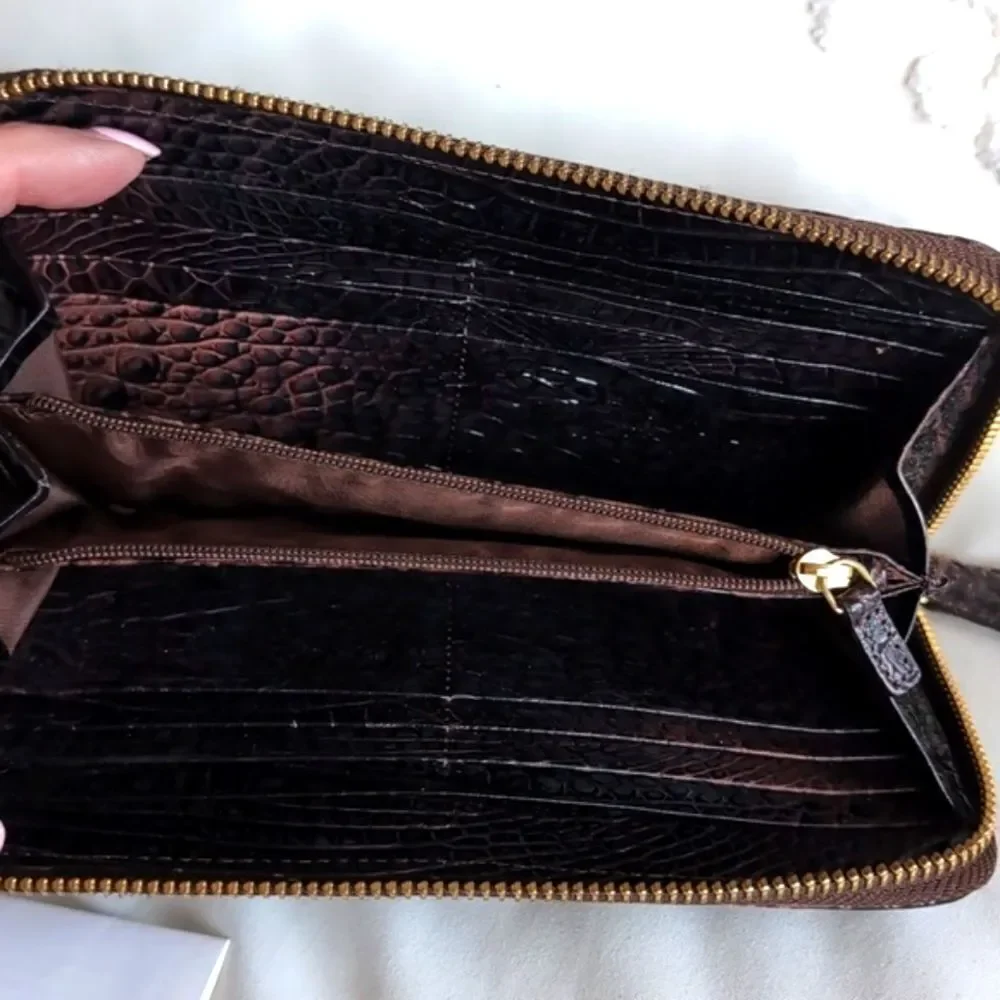 BRAHMIN Vintage SURI BROWN MELBOURNE GENUINE LEATHER ZIP AROUND WALLET